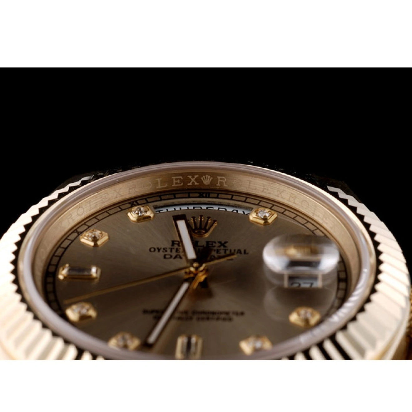 Aaa replica watch Swiss Gold Gold Ribbed DayDate Dial 41997 Rolex Stainless Steel Bezel 1028